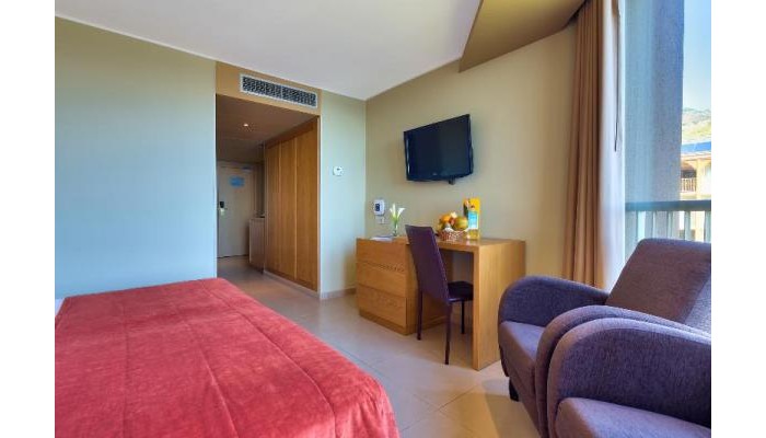 Hotel Four Views Oasis poza 2