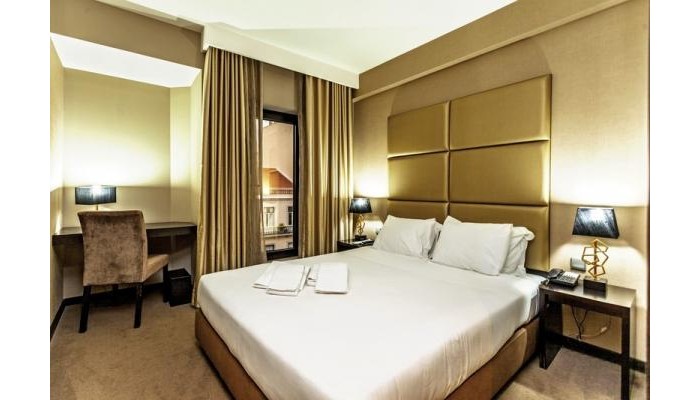 Czar Lisbon Hotel poza 2