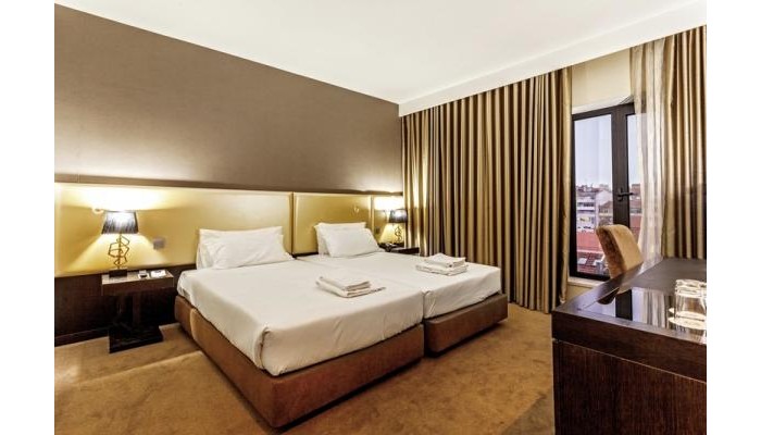 Czar Lisbon Hotel poza 9
