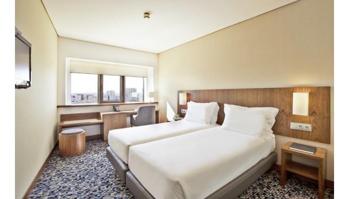 Hotel Ramada By Wyndham Lisbon poza 5