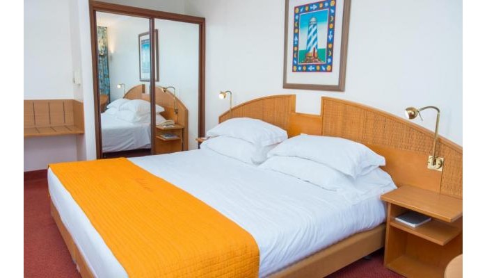 Pestana Bay Ocean Aparthotel poza 2