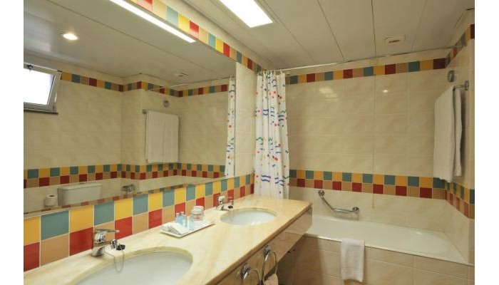 Pestana Bay Ocean Aparthotel poza 3